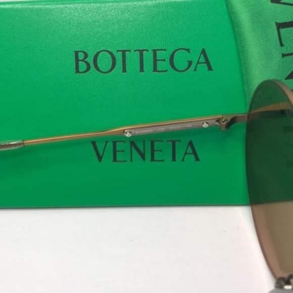 Authentic New BOTTEGA VENETA Satinized metal over round sunglasses - Picture 9 of 11